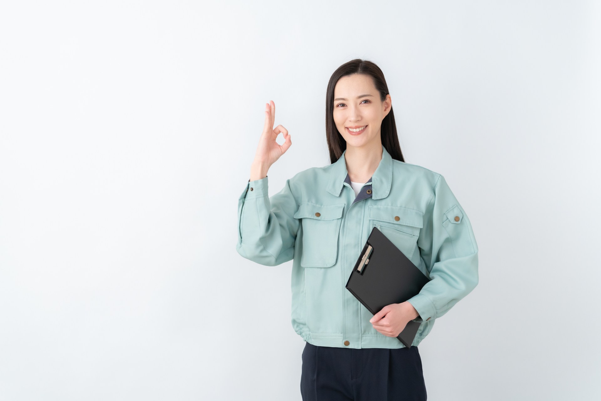 女性も活躍 | 東京のダイノックシート工事なら株式会社PROGRESS